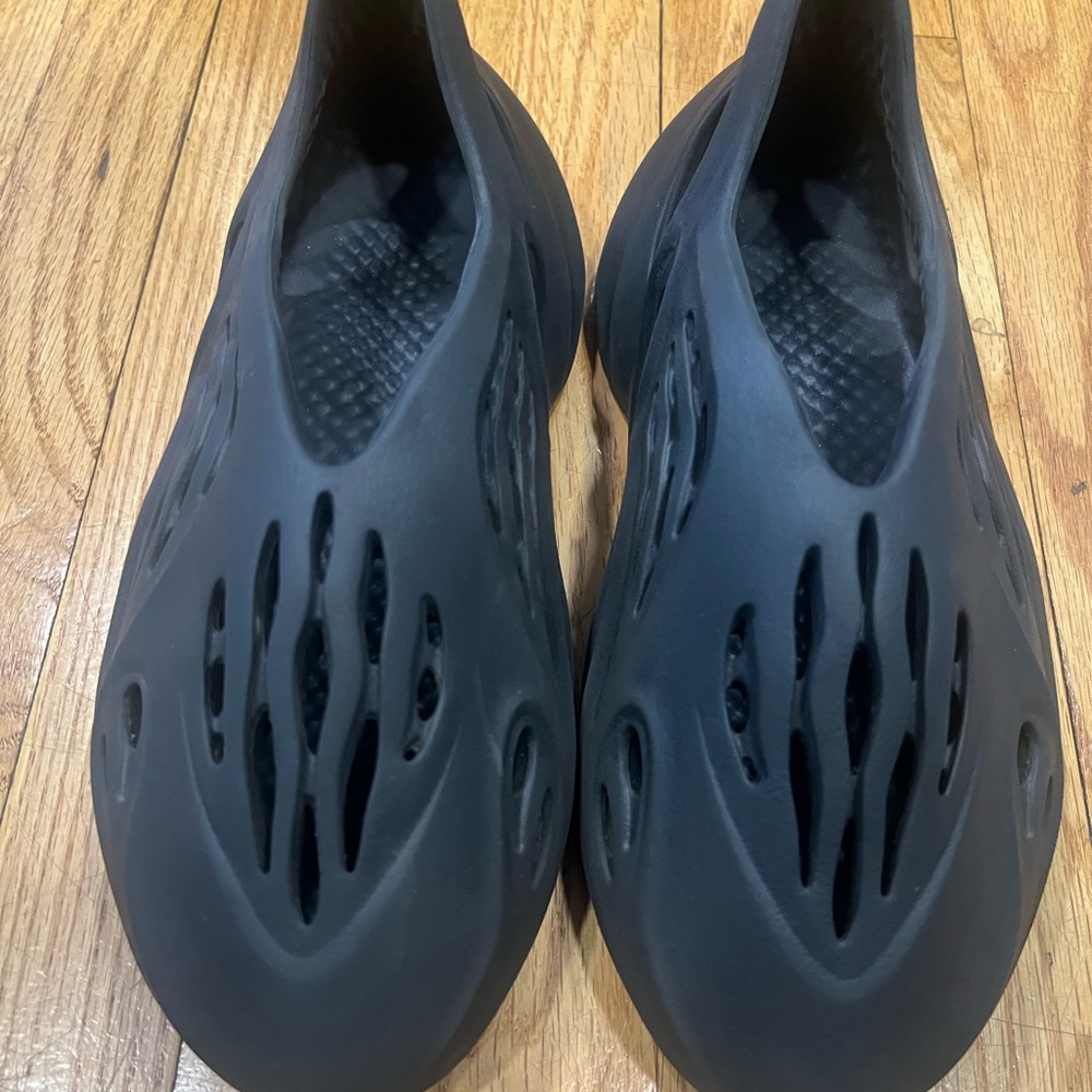 Yeezy Kids Sneakers in Black